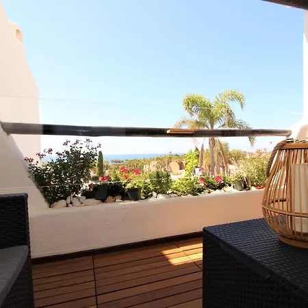 Ocean View Hydrangea - 2 Bedroom At Sao Rafael Beach, Apartment Albufeira